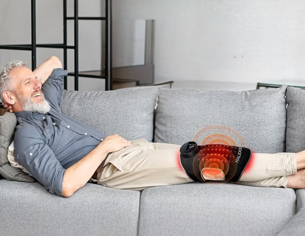 YUQBLITTY Red Light Therapy & Vibration Knee Massage  - Handheld Red Light Therapy Devices product photo, currently $39.98